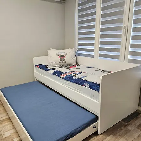 Flat, Close To The Apartman *