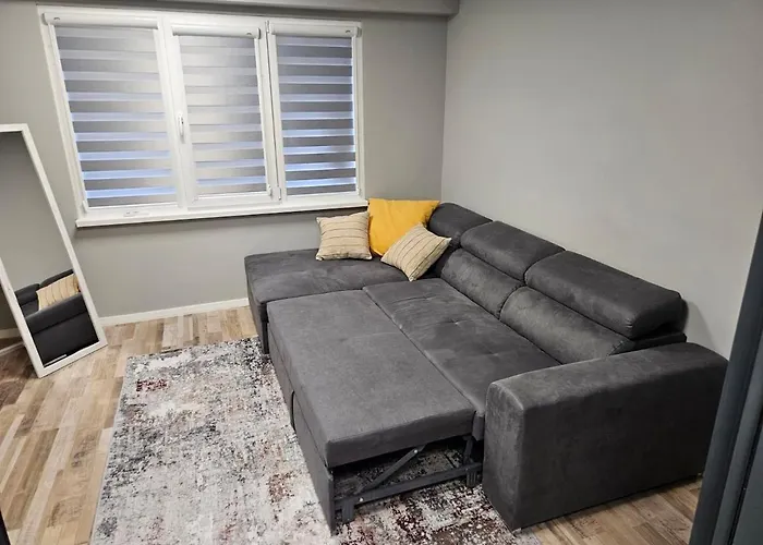 Flat, Close To The 아파트 *